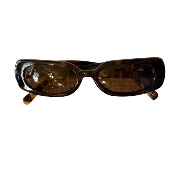 VEHLA Olsen Sunglasses in Choc Tort main image 9